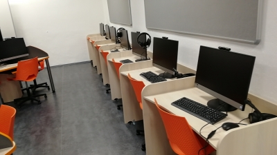 Vybudování multimediální jazykové laboratoře v ZŠ Ústí nad Orlicí